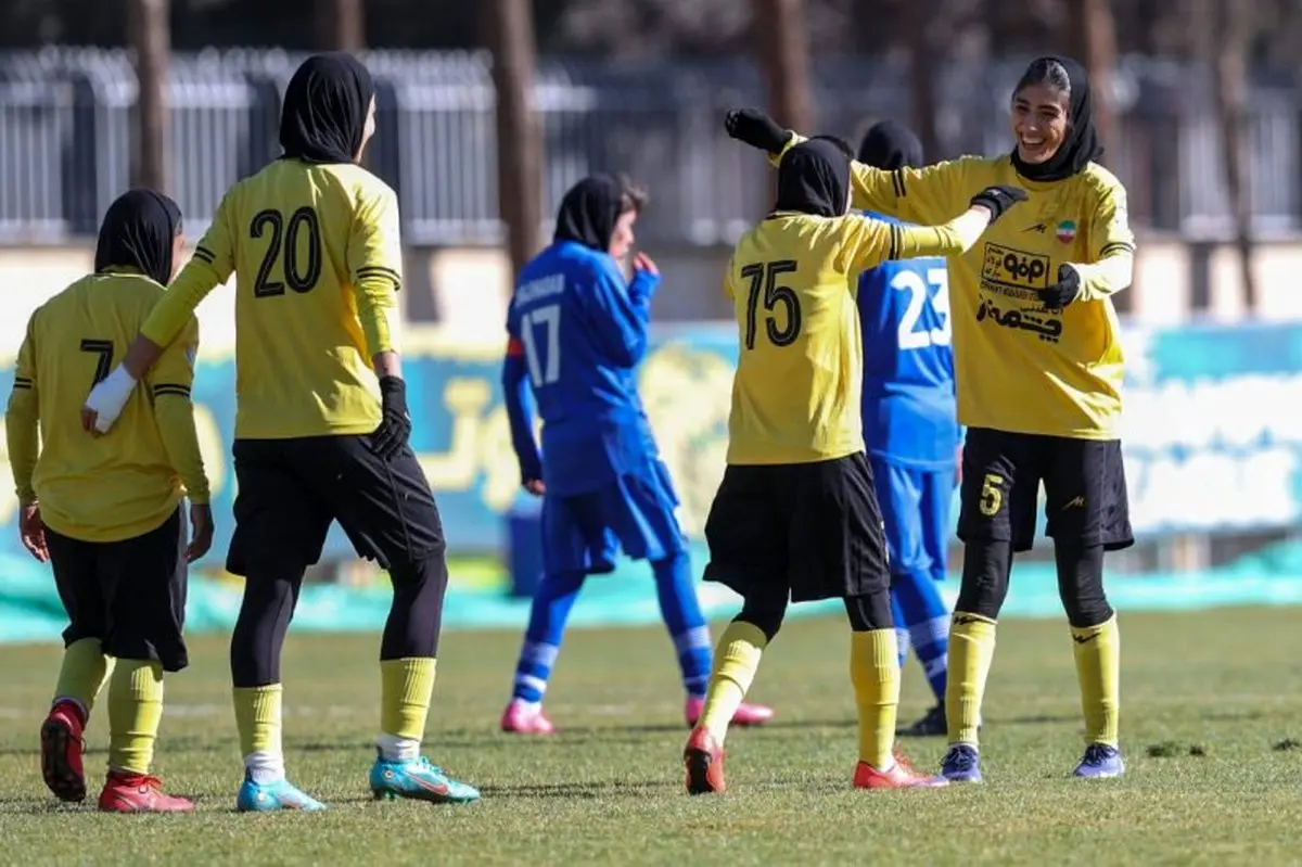 سوپر لیگ به تعویق افتاد