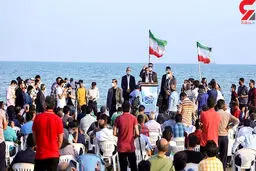 احمدی‌نژاد ساحل بوشهر را به‌هم ریخت! + عکس