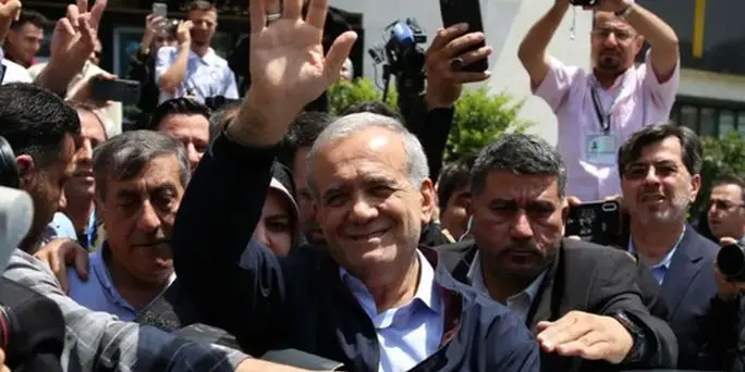 فیلمی ناب از مسعود پزشکیان اوایل انقلاب 