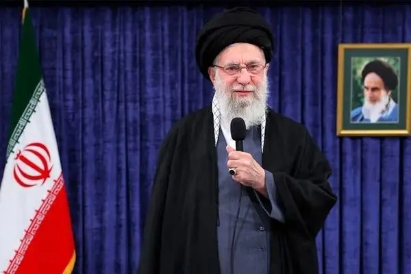 تأکید رهبر انقلاب بر حضور مردم در راهپیمایی ابراز وفاداری به جمهوری اسلامی