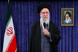 تأکید رهبر انقلاب بر حضور مردم در راهپیمایی ابراز وفاداری به جمهوری اسلامی