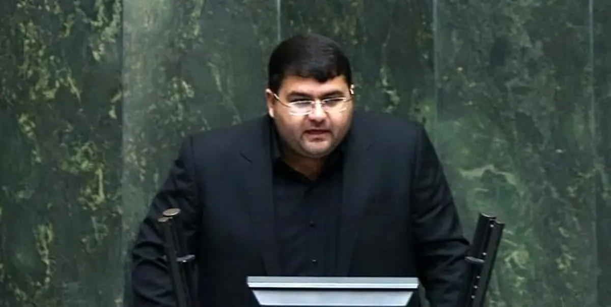 نماینده مجلس: مافیای خودرو برای ماندن وزیر به آب و آتش می زند