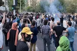 کیهان خطاب به خاتمی: شریک جنایت‌های چهل روز گذشته‌ای
