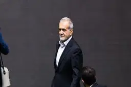 حضور رئیس‌جمهور در جلسه رای اعتماد وزیر پیشنهادی اقتصاد