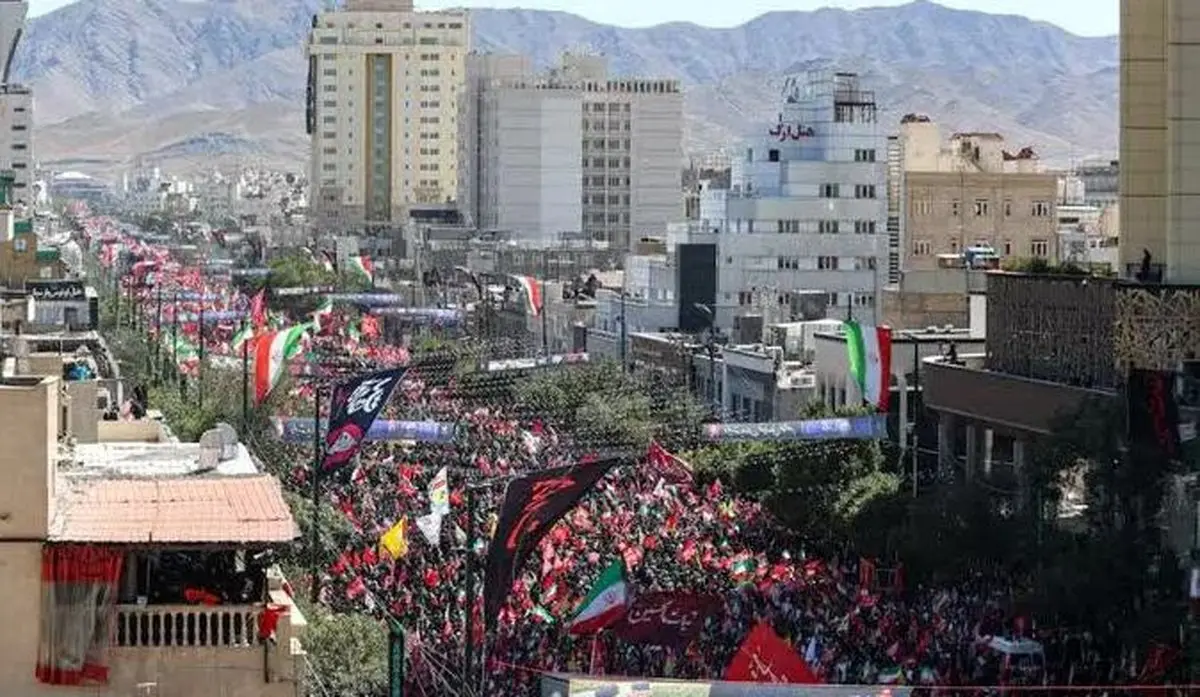 تصاویر تشییع پیکر رهبر شهید انقلاب در مشهد 