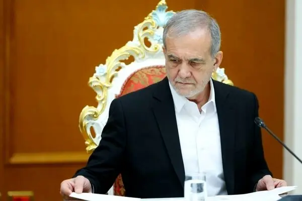 دیدار پزشکیان از سرای ایرانی فتحعلی‌شاه در کاخ ریاست‌جمهوری هند