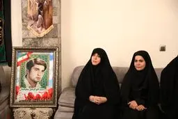 نماینده مجلس: خانواده شهدای جنگ ۱۲ روزه ایران و اسرائیل از گروسی شکایت کنند!