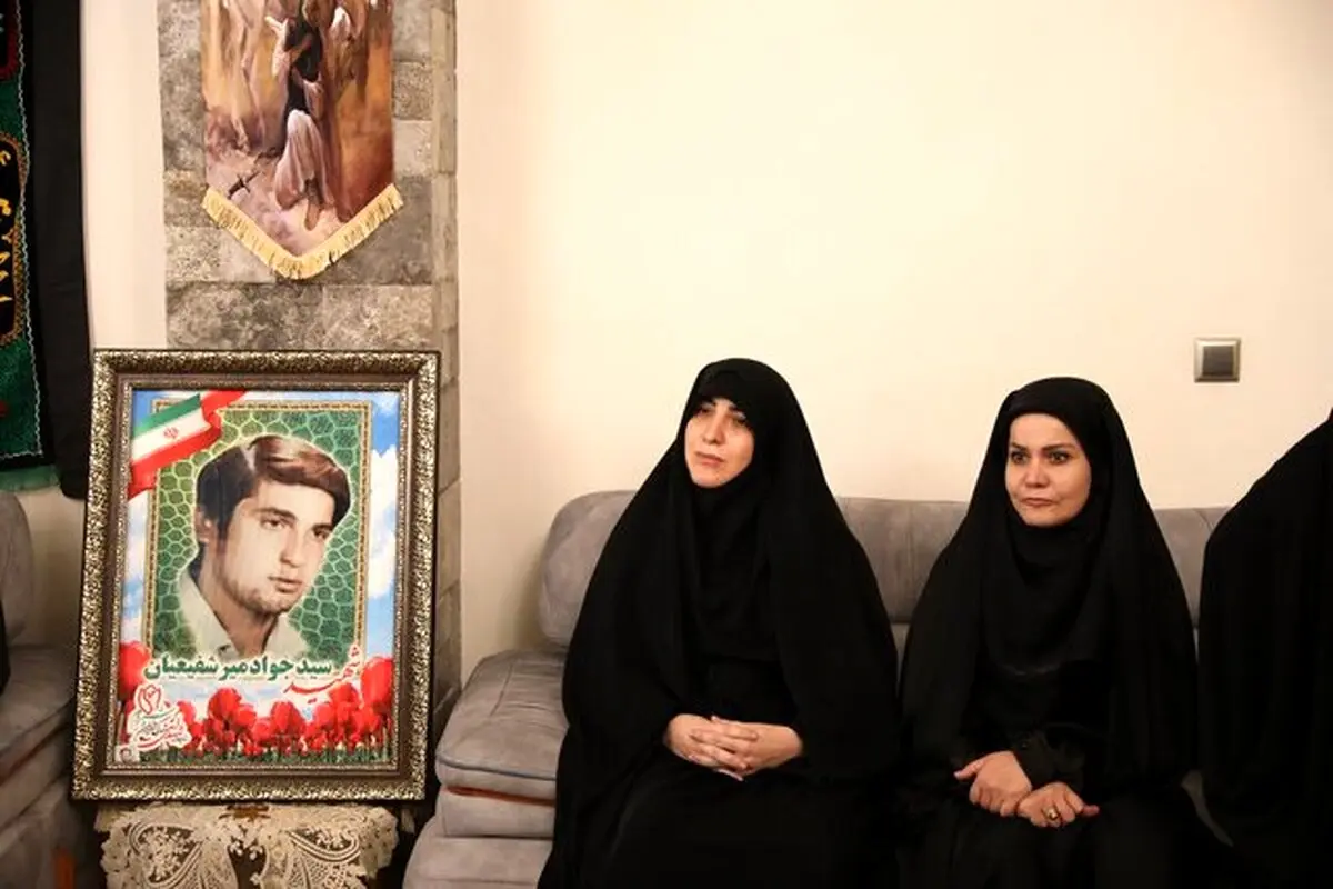 نماینده مجلس: خانواده شهدای جنگ ۱۲ روزه ایران و اسرائیل از گروسی شکایت کنند!