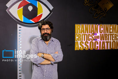 منتقدان و نویسندگان
