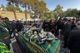 تصاویر وزیر فرهنگ و ظریف و شخصیت ها در مراسم وداع با فرشچیان