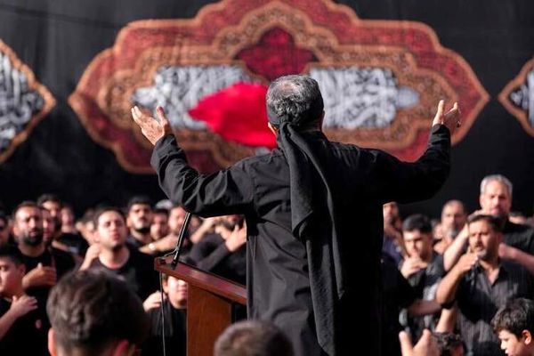 شب پنجم | بین سجده است صاحب قبله | محمود کریمی