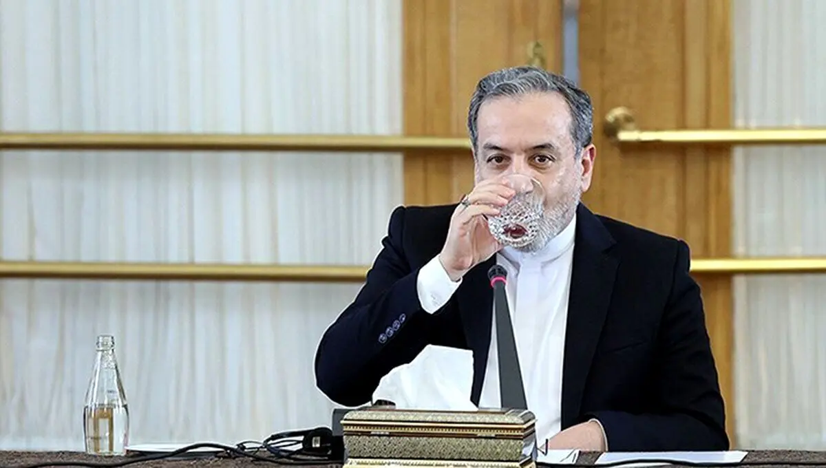 شام خوردن عراقچی در رستوران این بار در چین
