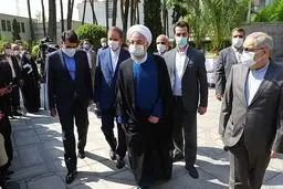 ورود حسن روحانی به مجلس برای مراسم تحلیف
