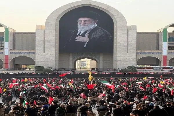 وداع با رهبر شهید