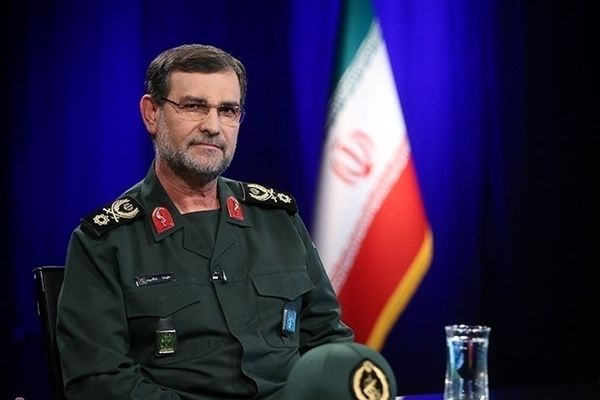 ایران تنگه هرمز را باز نگه می دارد