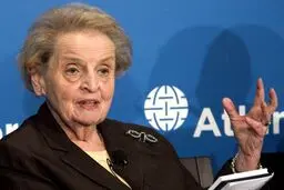 مادلین آلبرایت وزیر خارجه اسبق آمریکا درگذشت

