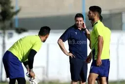 نکونام تمرین استقلال را تعطیل کرد