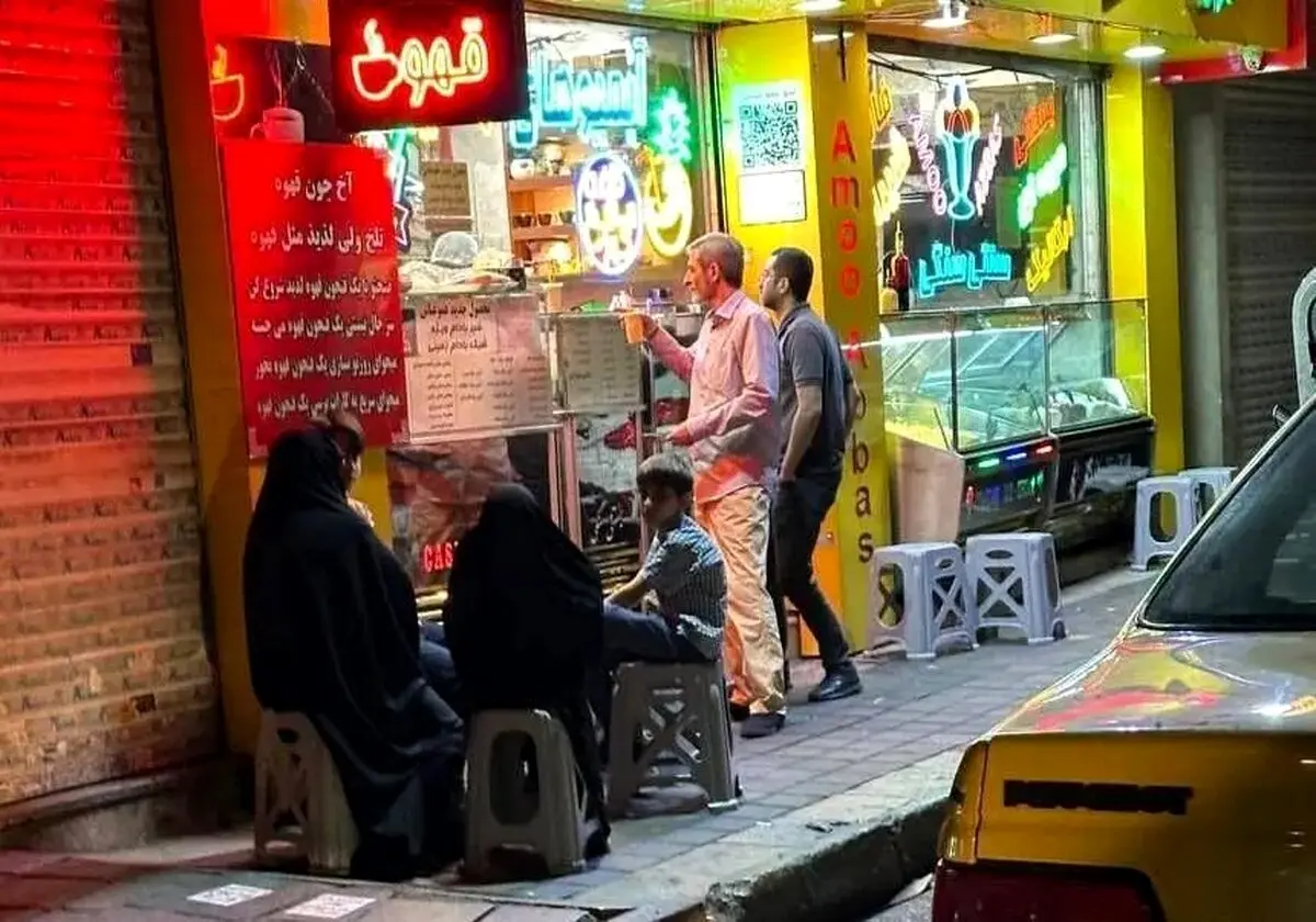 داماد شهید، دختر و نوه رهبر شهید در آبمیوه فروشی + عکس