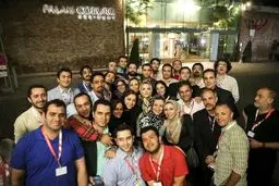 عکس یادگاری روزنامه نگاران ایرانی حاضر در وین