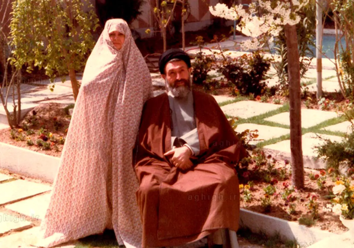 عکس/ آیت‌الله بهشتی و همسرش