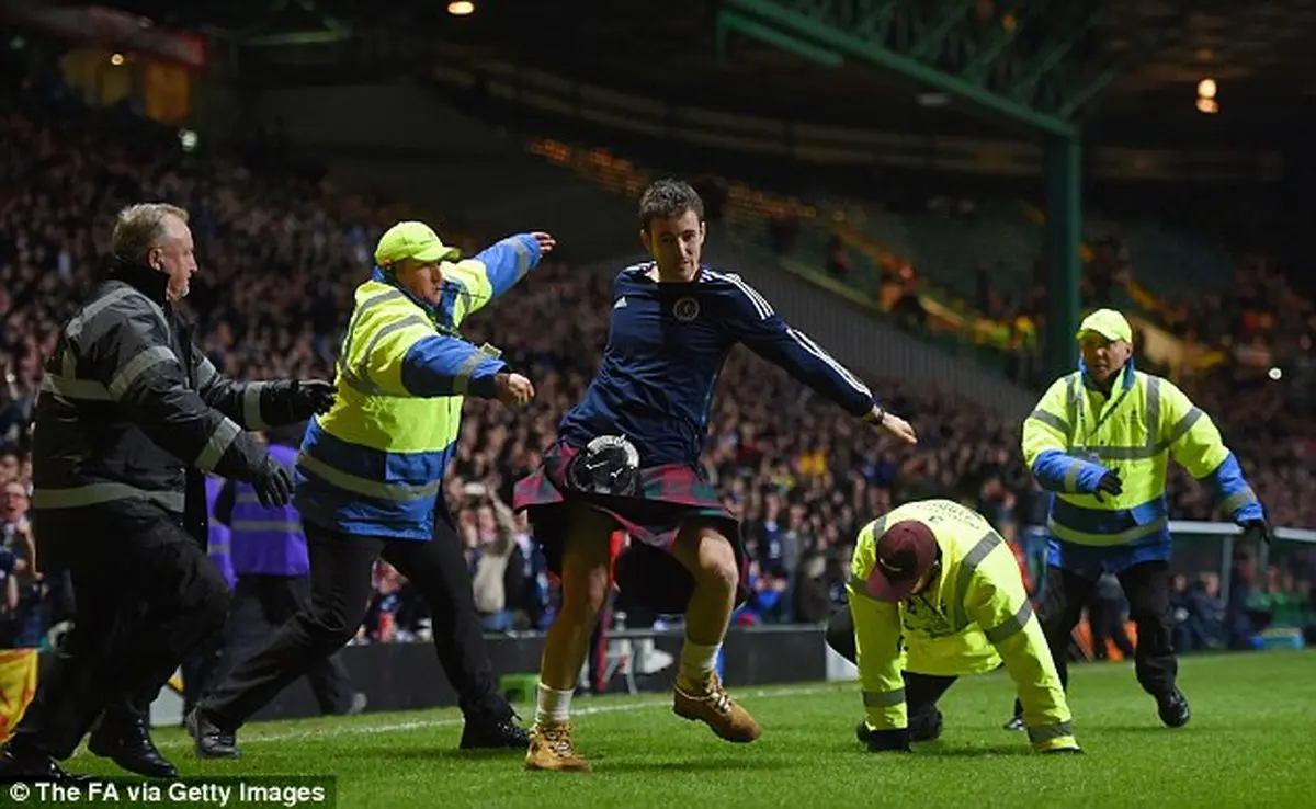 جيمي جامپ دامن پوش در سلتيک پارک (عکس)