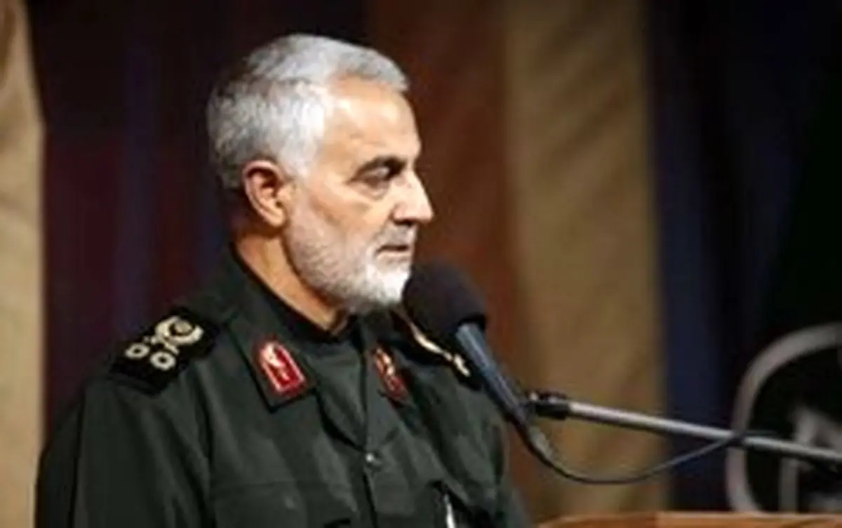 سردار سلیمانی: سردار جعفری را شهید زنده می‌دانیم