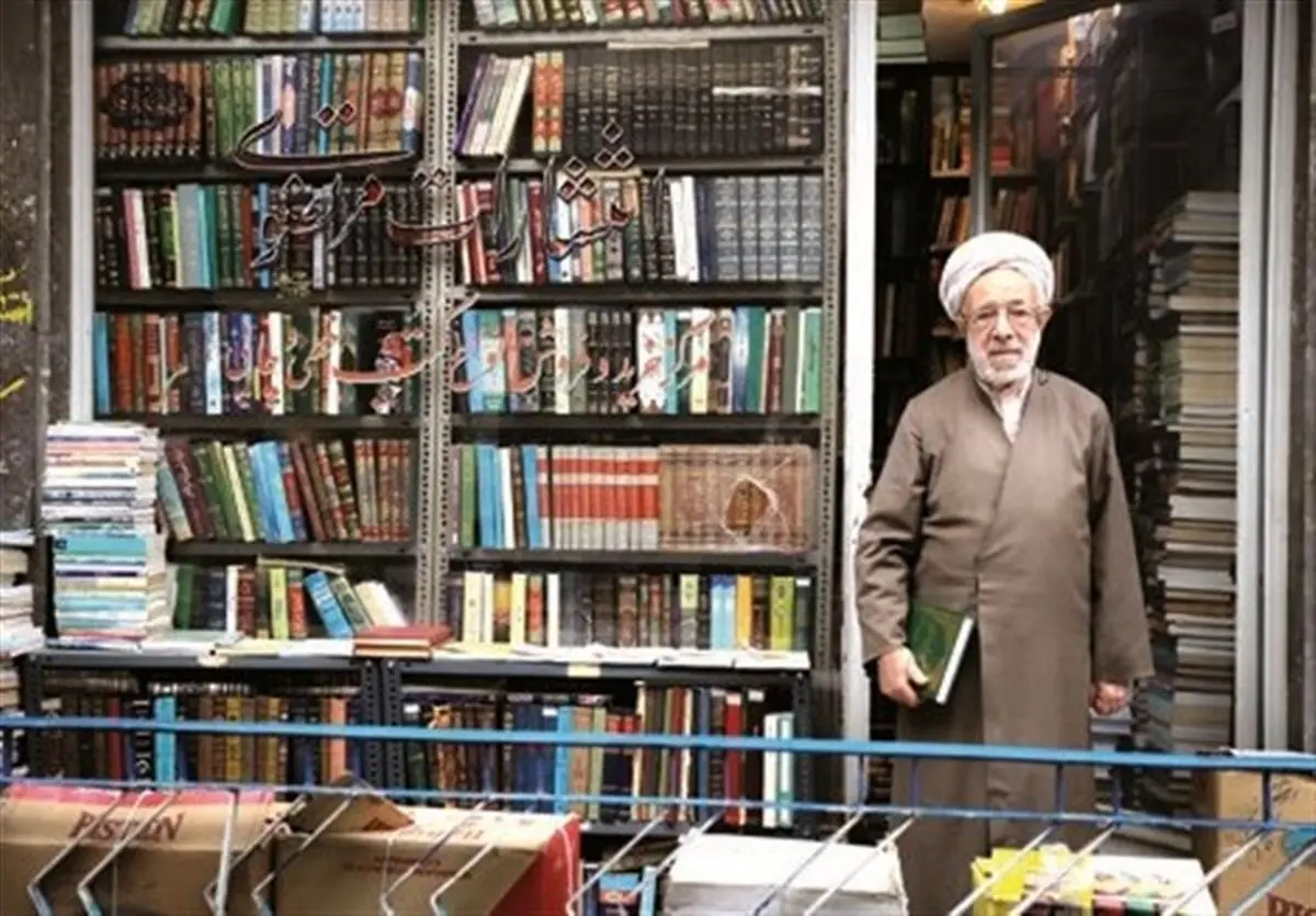 حرفهای پدر93ساله وزیر نیرو:در نماز به او اقتدا می کنم/من و مادرش را با ویلچر به حج برد