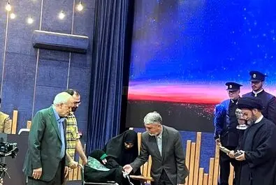 مادر شهید جمهور