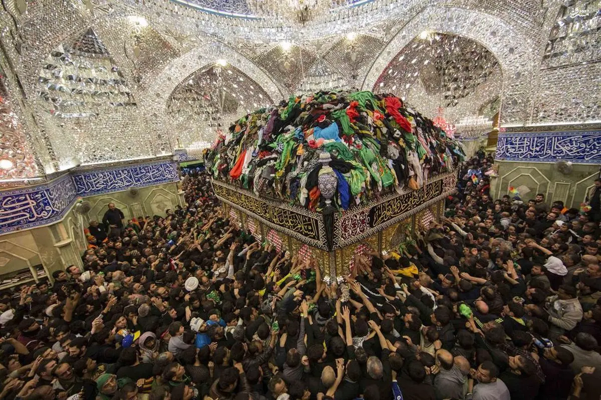 عکس زیبای"رویترز"از ضریح حضرت عباس(ع)