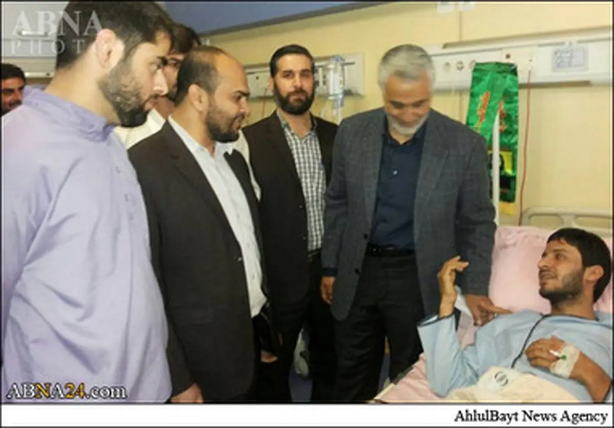 عیادت سردار سلیمانی از مجروحان جنگ با داعش/تصاویر