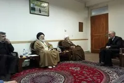 دیدار صالحی با آیت‌الله یزدی