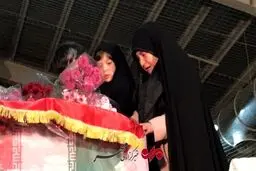 عکس / وداع دختران شهید هادی طارمی با پدر