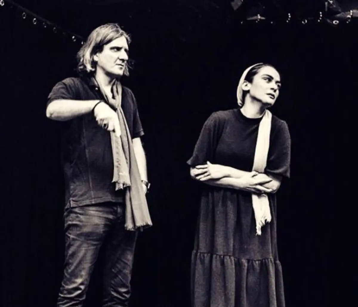 عکس / مارال فرجاد در نمایی از تئاتر دریاچه قو