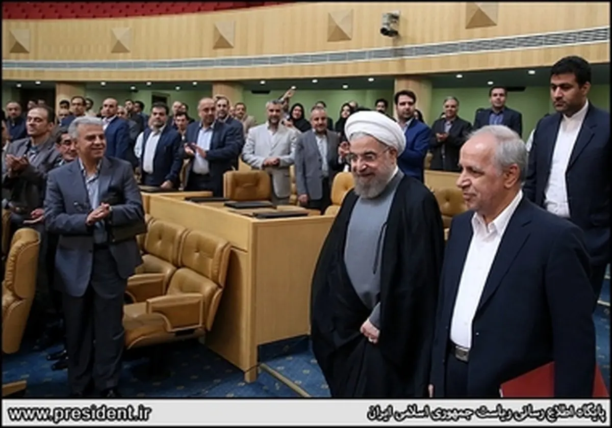 حواشی حضور روحانی در اختتامیه جشنواره شهید رجایی/تصاویر