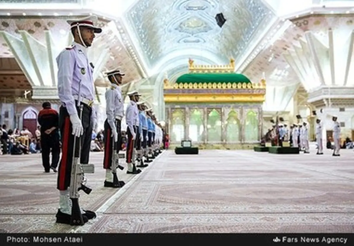 حضور فرماندهان قرارگاه خاتم‌الانبیا(ص) در حرم امام خمینی(ره)/تصاویر