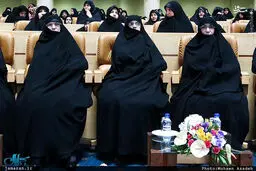 دختران امام خمینی در یک قاب/ عکس