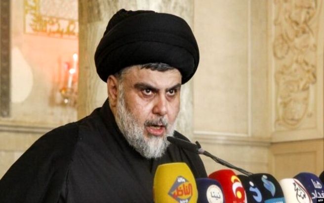 واکنش مقتدی صدر به برافراشتن پرچم همجنس‌گرایان در عراق