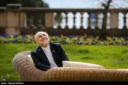 خوشحالی صالحی در مذاکرات هسته ای/ عکس