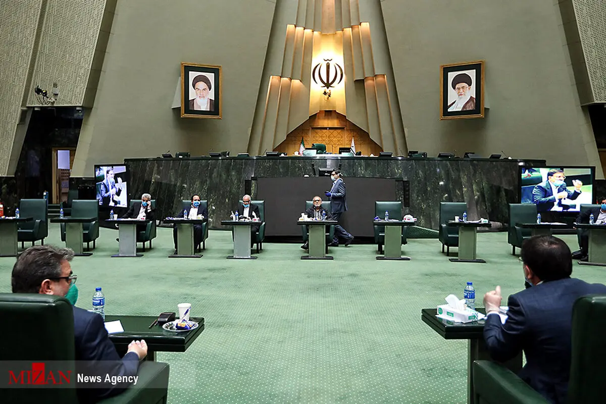 عکسی از جلسه متفاوت هیأت رئیسه مجلس و رؤسای کمیسیون‌ها
