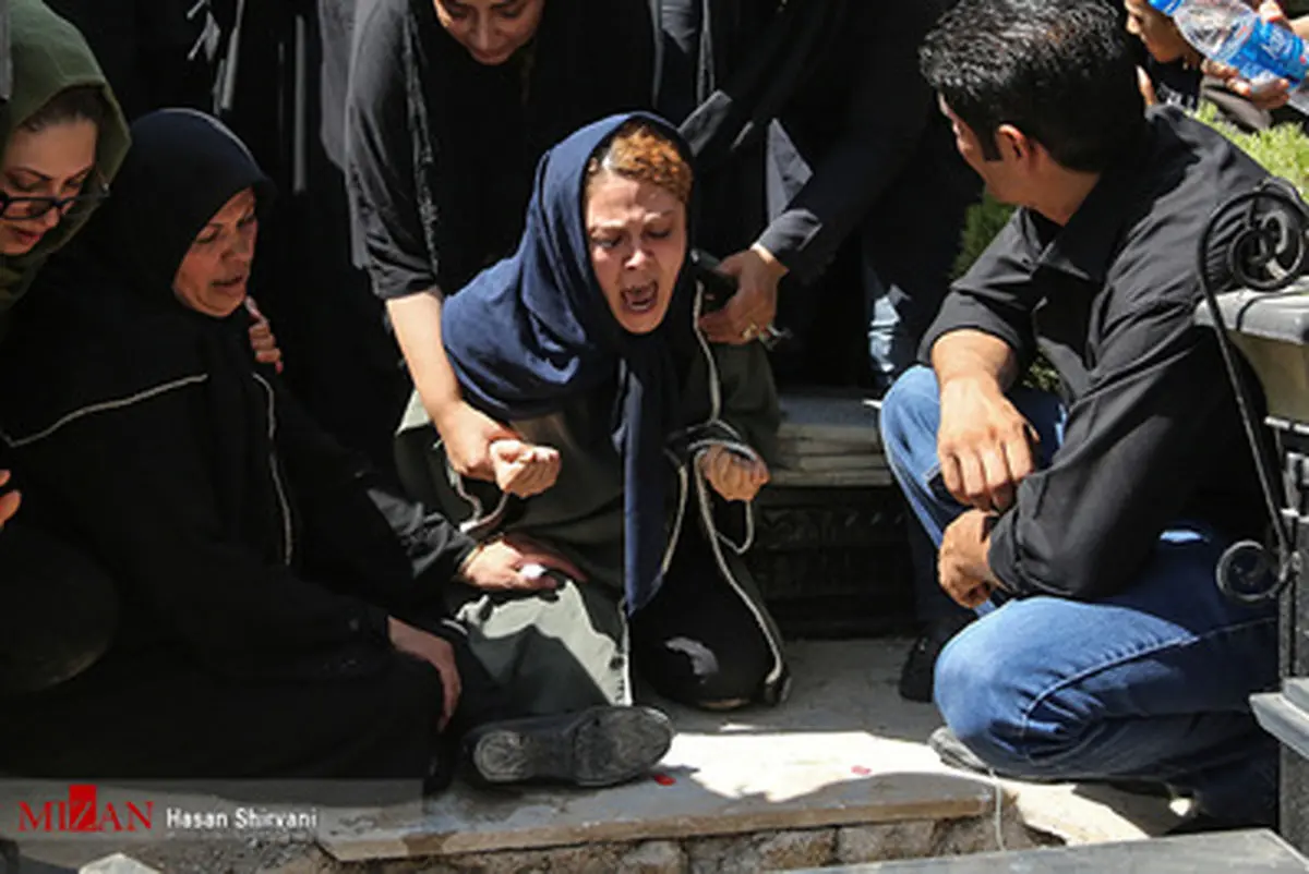 بدرقه "بنیتا" به خانه ابدی/ تصاویر