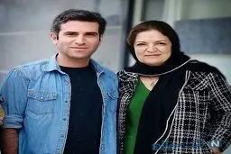 اینستاگرام: هوتن شکیبا (برنده سیمرغ بهترین بازیگر) در کنار مادرش