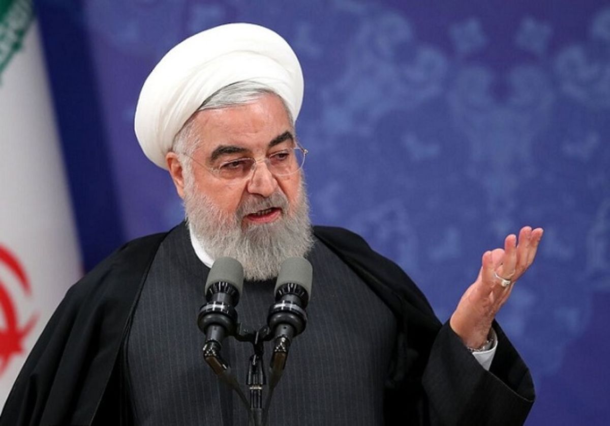 روحانی: نمیگذاریم لبخندی روی صورت مستبدین کاخ سفید بنشیند/ معطل شدن فاز ۱۱ پارس جنوبی به دلیل رفتن شرکتهای خارجی بود