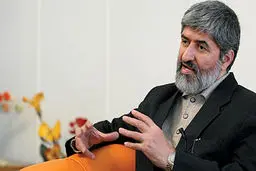 مطهری:دسته‌بندی‌های مرسوم اصولگرا - اصلاح‌طلب را قبول ندارم