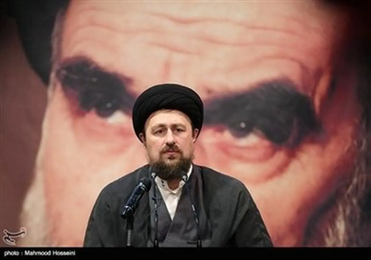 تجدید میثاق اعضای سازمان جوانان هلال احمر با آرمان های امام خمینی (ره)