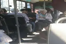 استادموسیقی‎ایرانی سوار براتوبوس/عکس