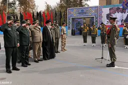 تصاویر حضور مقام معظم رهبری در هشتمین مراسم دانش‌آموختگی دانشگاه‌های افسری ارتش