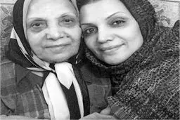 الهام پاوه نژاد عکسی با مادرش منتشر کرد! +عکس
