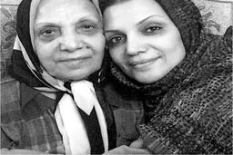 الهام پاوه نژاد عکسی با مادرش منتشر کرد! +عکس
