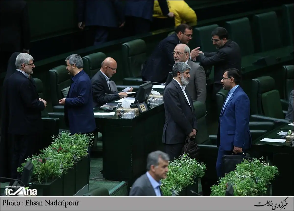 علی مطهری در مجلس دهم/ عکس