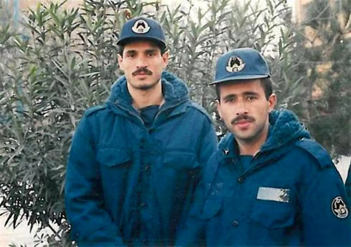 تیپ جالب علی دایی در لباس سربازی/عکس